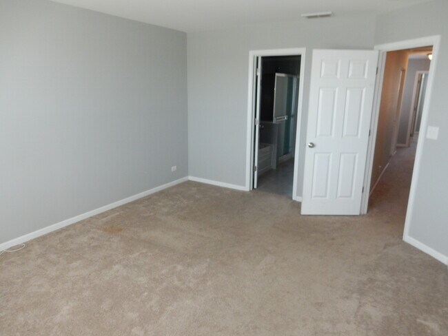 Building Photo - 2915 Church Rd