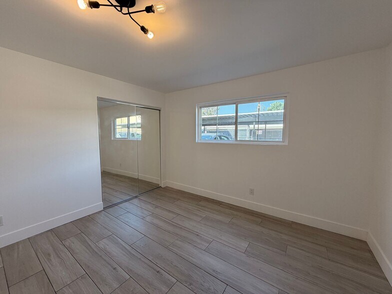 Building Photo - 8517 Cedros Ave