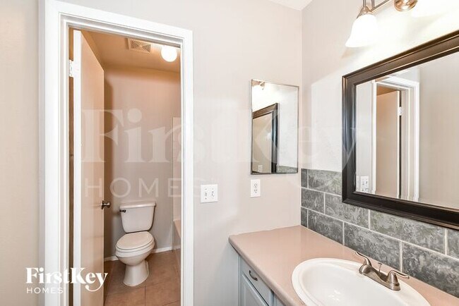 Building Photo - 7233 Scenic Desert Ct