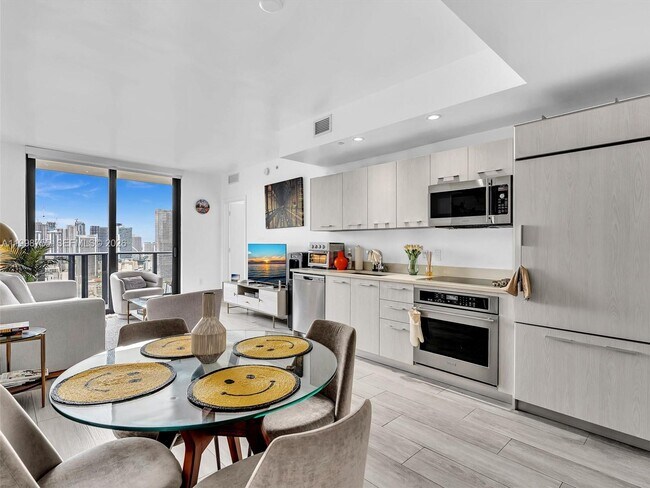 Building Photo - 45 SW 9th St