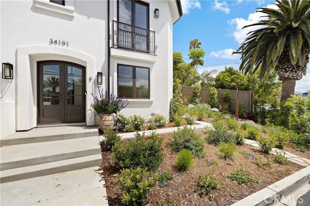 Building Photo - 34191 San Mareno Pl