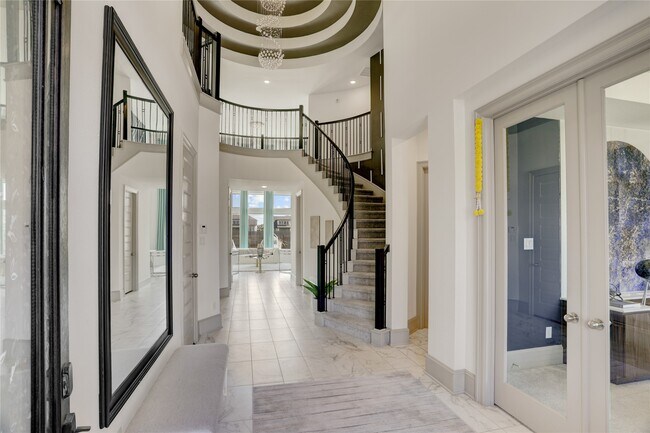 Building Photo - 1922 Pleasant Grove Dr