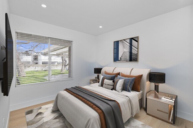 Building Photo - 6910 Eberhart St