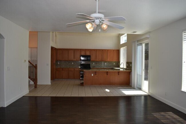 Building Photo - 4670 Tolman Way