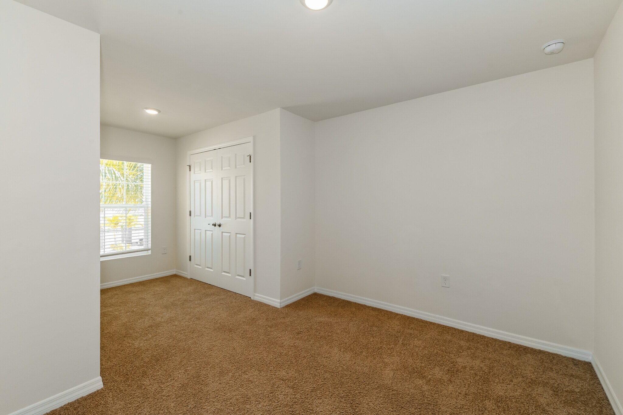 Building Photo - 15014 Wildflower Cir