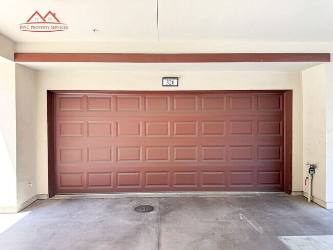 Building Photo - 326 Bautista Pl