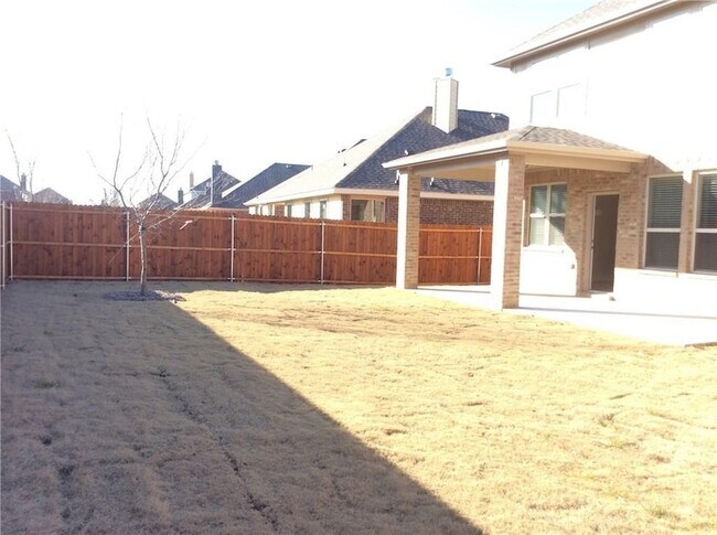 Building Photo - 10309 Hidden Haven Dr