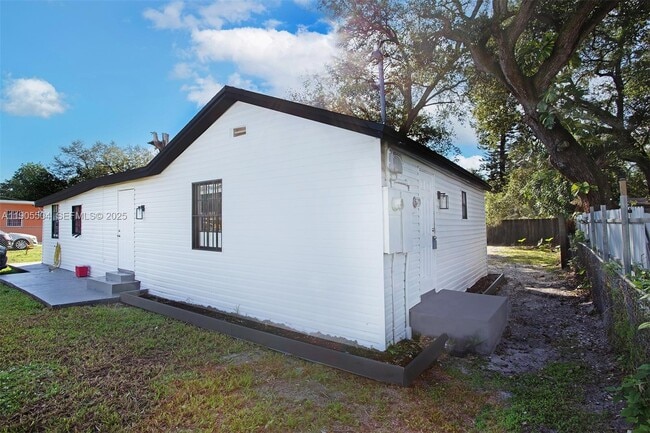 Building Photo - 1934 NW 92nd St