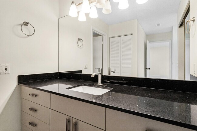 Building Photo - 21863 Arriba Real