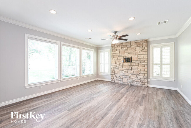 Building Photo - 158 Custers Ct