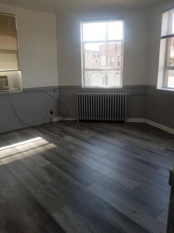 Primary Photo - 14 N Central Ave