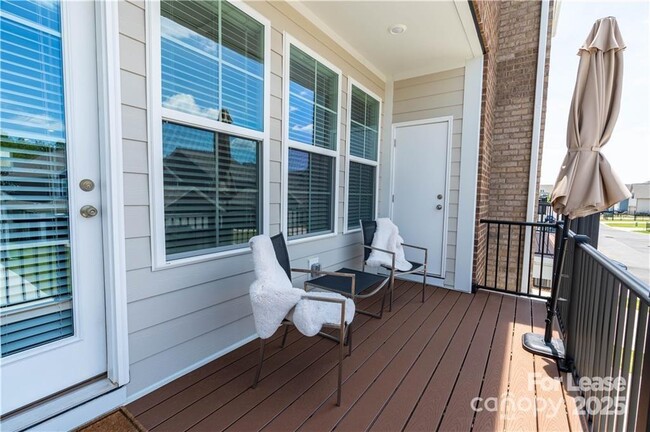 Building Photo - 7803 Reunion Row Dr