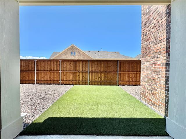 Building Photo - 8736 Kington