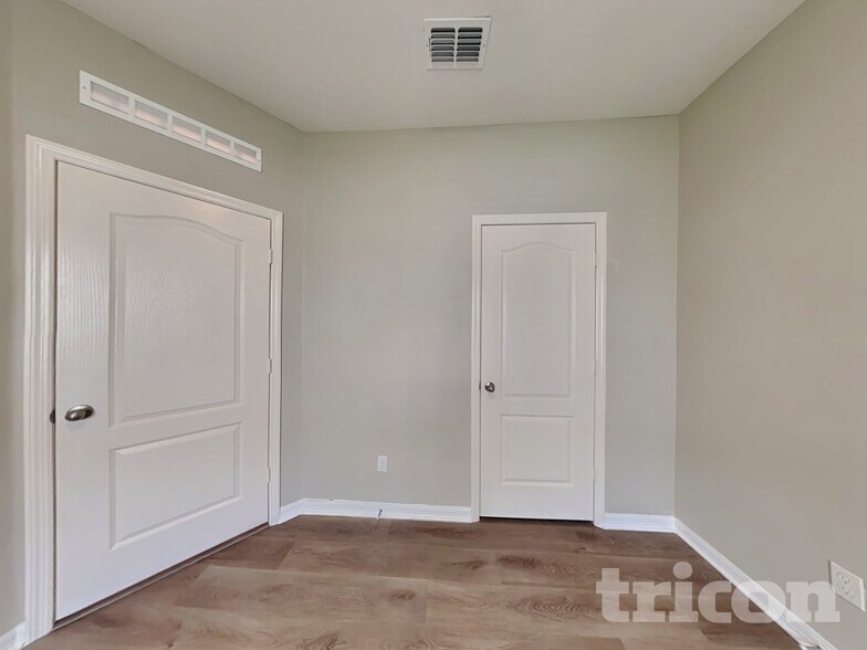 Building Photo - 523 Falcon Ridge Rd