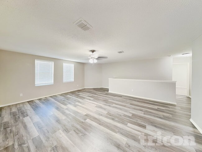 Building Photo - 2925 Paint Brush Pl