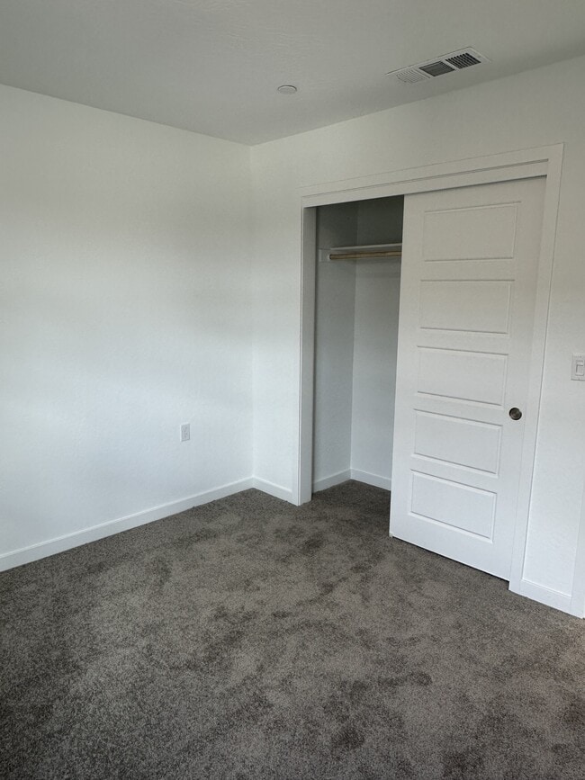 Building Photo - 4417 Hampton Wy