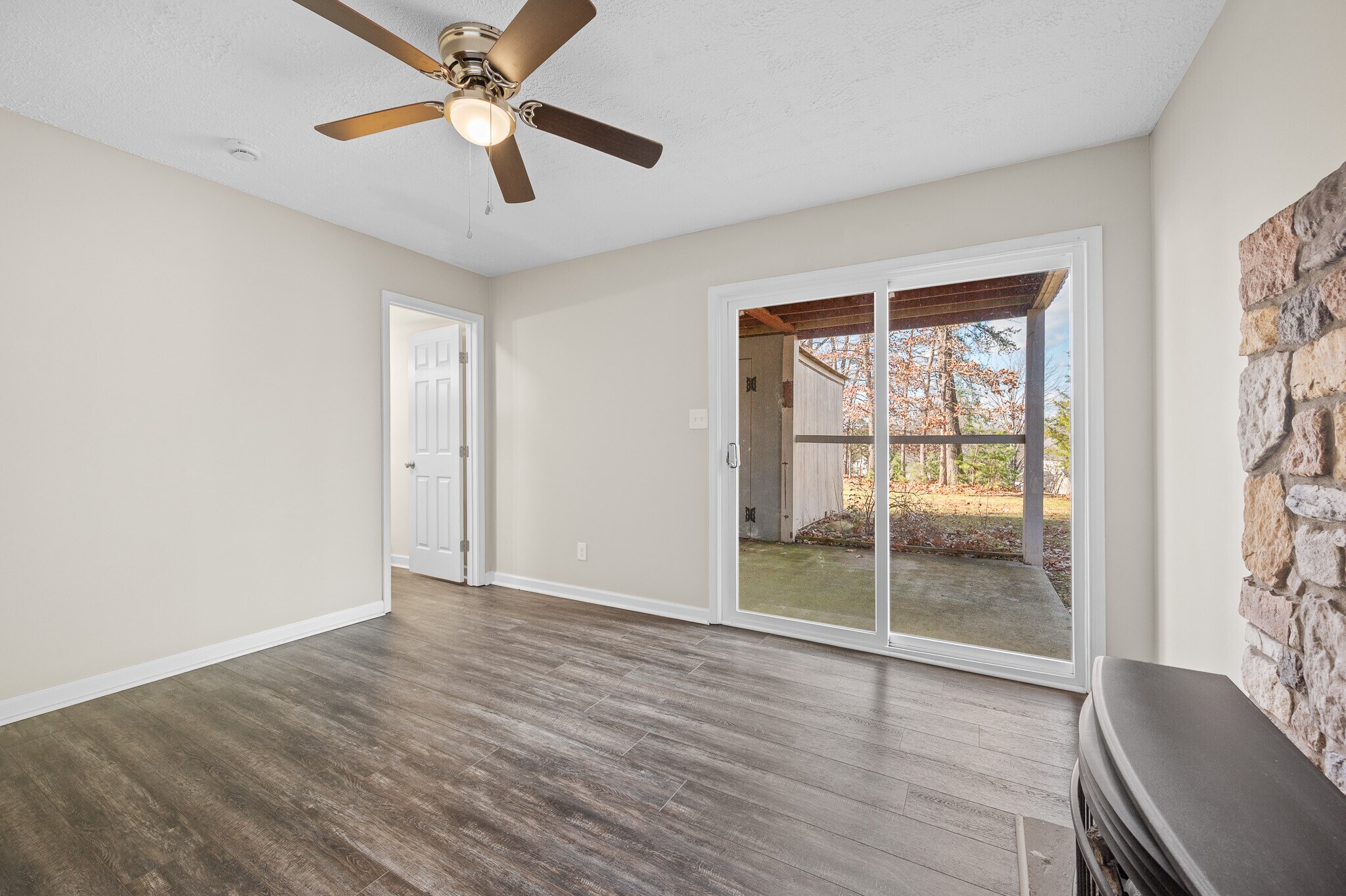 Building Photo - 117 Settlement Dr