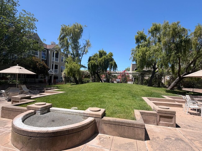 Building Photo - Serene & Pristine: 3 Bedroom, 3 Bath Bi-Level Condominium available in Central San Jose Location