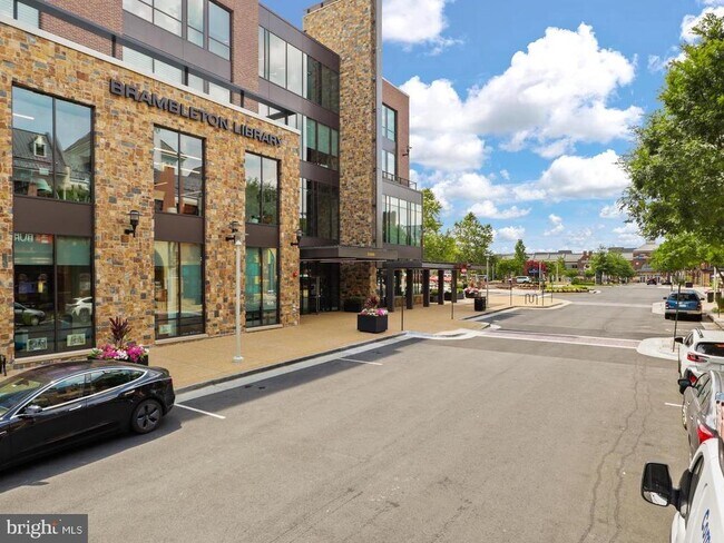 Building Photo - 23611 Rose Leigh Terrace