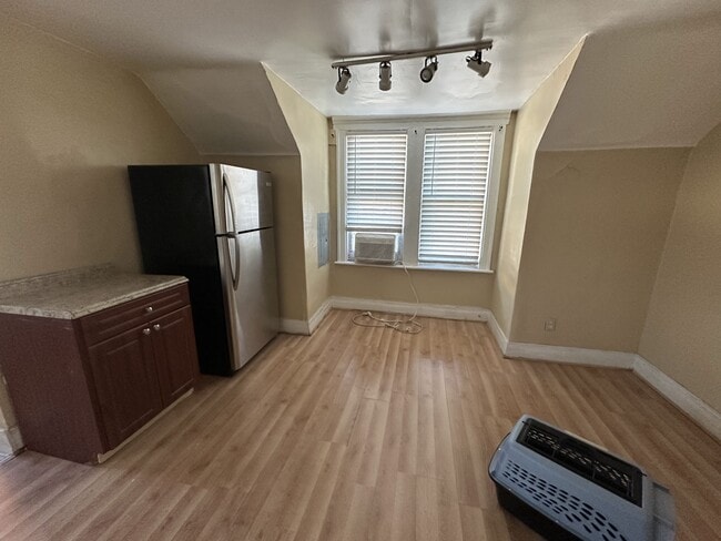 Building Photo - 11326 Saint Aubin St