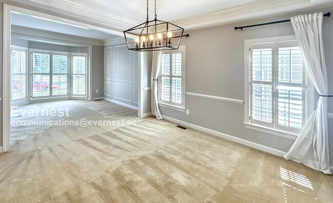 Building Photo - 1013 Dorthea Ct