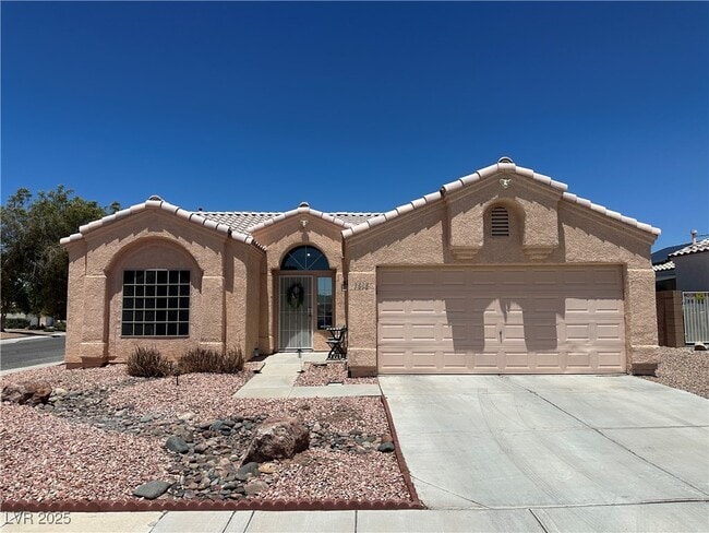 Primary Photo - 1616 Watercreek Dr