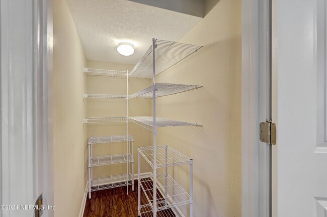 Building Photo - 11168 Watkins Ct