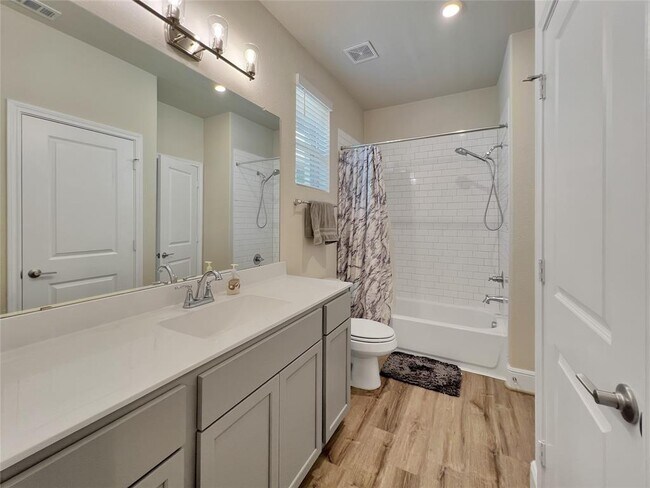 Building Photo - 21817 Enchanted Rock Dr N