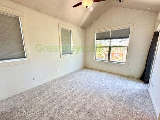 Building Photo - Secure and Beautiful 3-Bedroom 2.5-Bathroo...