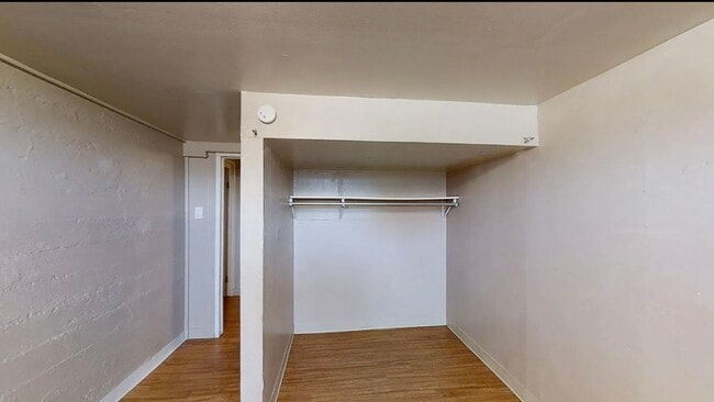 Building Photo - Charming four-bedroom home one block from UNR