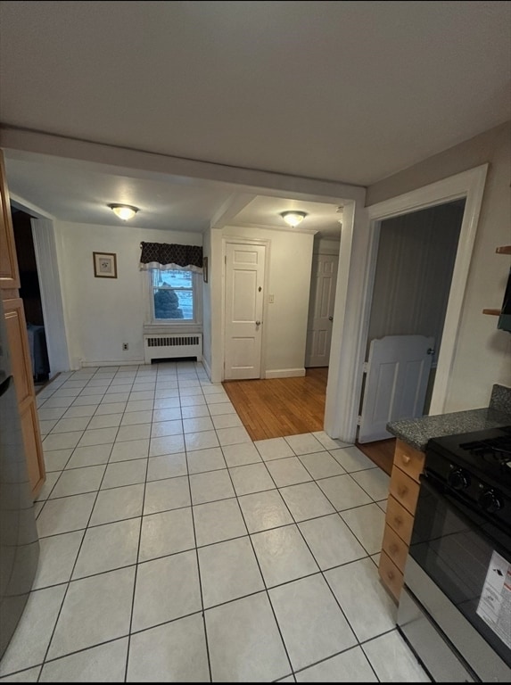 Building Photo - 632 W Roxbury Pkwy