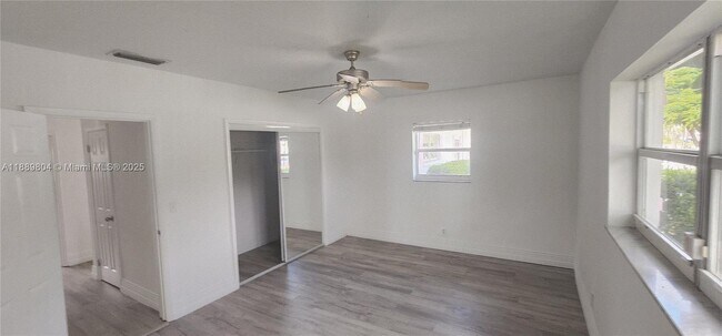 Building Photo - 200 NW 9th St