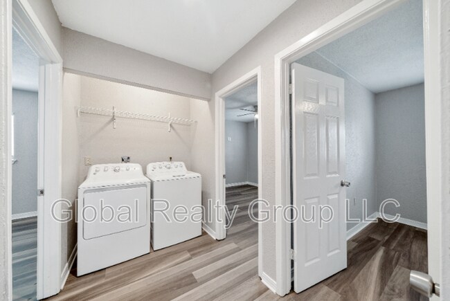 Building Photo - 8227 Bowens Crossing