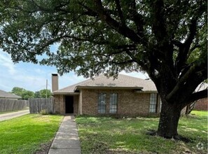 Building Photo - 2514 Duke Cir