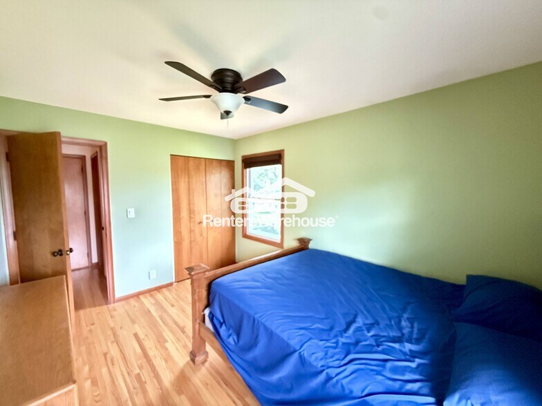 Building Photo - 8217 Harrison Cir