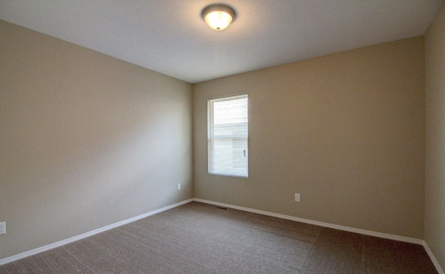 Building Photo - 3 Bedroom Springfield Home in Willard School Districts with Fenced in Yard