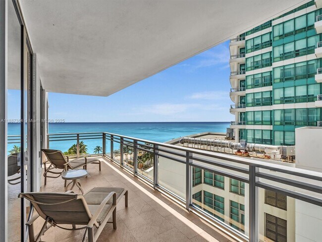 Building Photo - 3535 S Ocean Dr