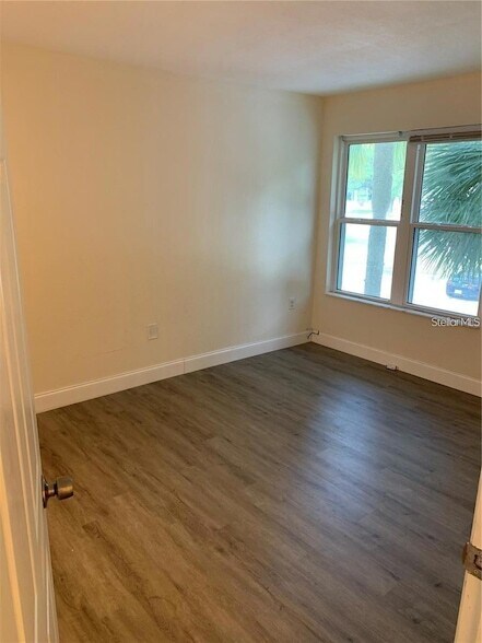 Building Photo - 17202 Sandalwood Dr