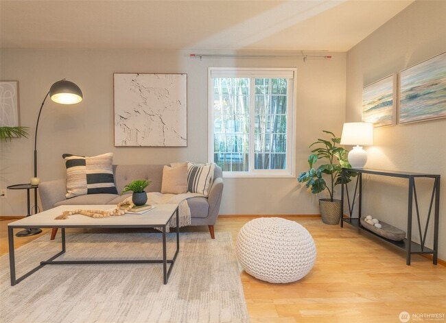 Building Photo - 2bd/1.5ba Seattle House