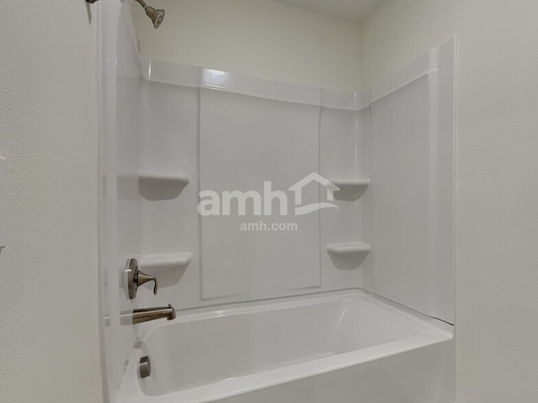 Building Photo - 5939 Sycamore Pl St