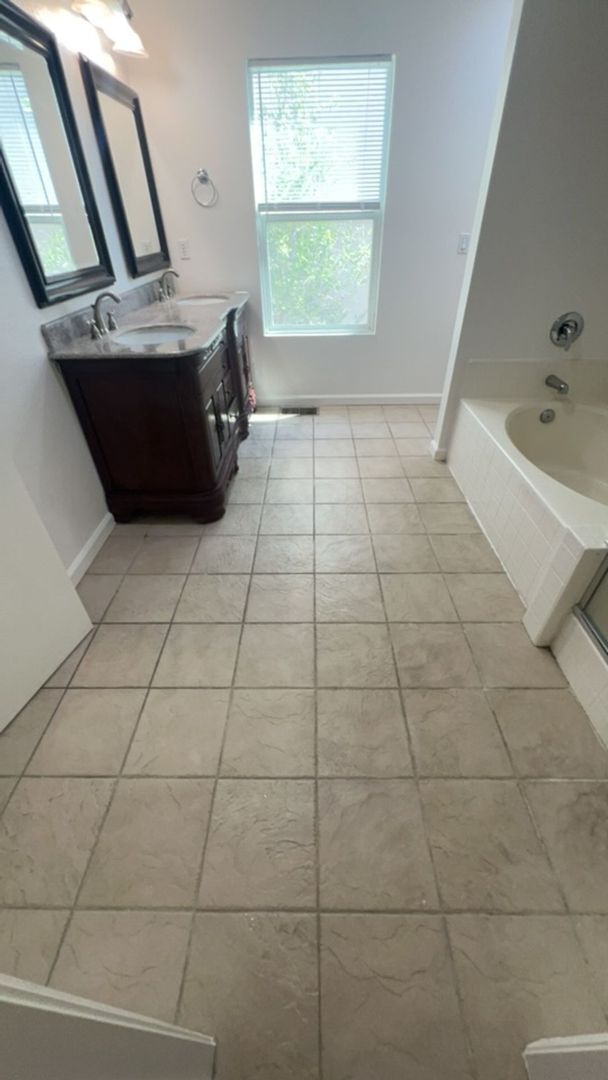 Building Photo - 3749 Compass Pointe Ave