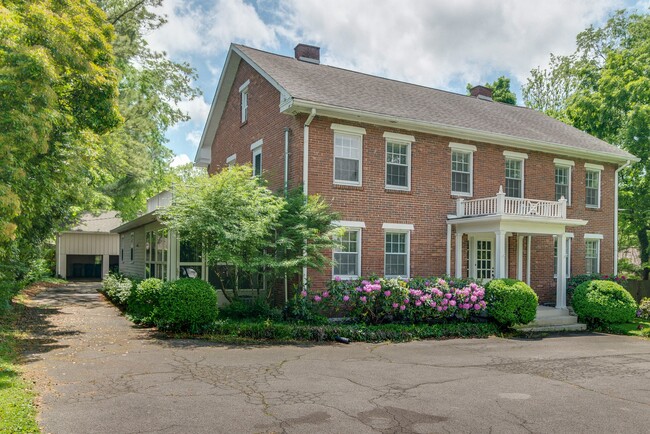 Building Photo - 946 Caldwell Ln