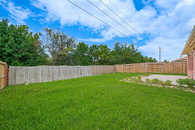 Building Photo - 17323 Thicket Hollow Ln