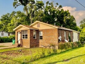 Building Photo - Gulfport 2 Bedroom