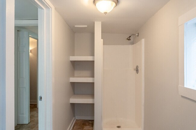 Building Photo - 414 Hayden Rd