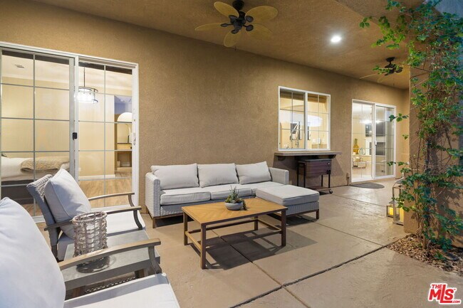 Building Photo - 61 Via Santo Tomas Dr