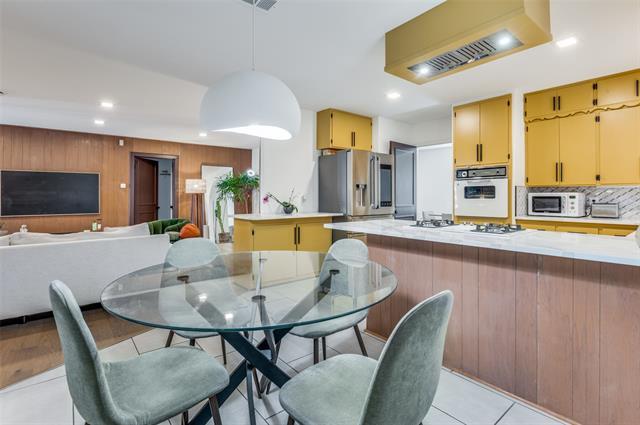 Building Photo - 2855 W 9th St