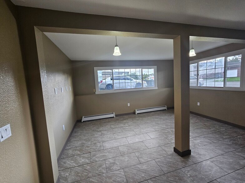 Kitchen is to the right - 4613 E 7th Ave