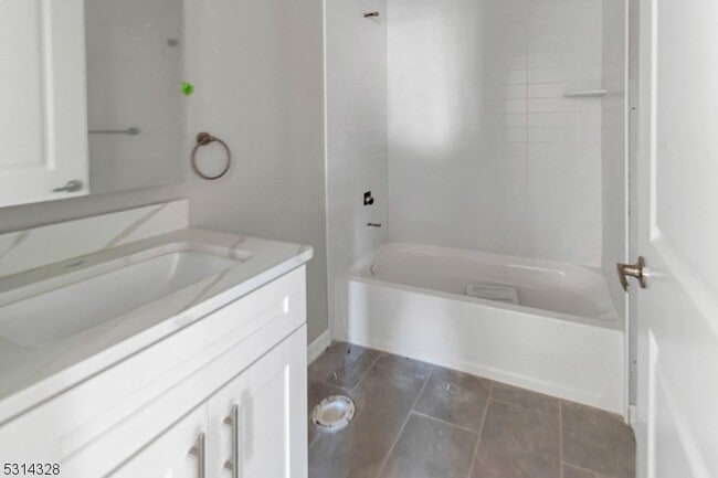 Building Photo - 862 E Jersey St