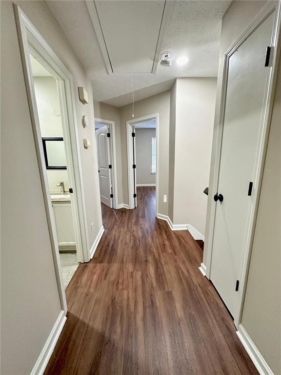 Building Photo - 6372 Wedgeview Dr